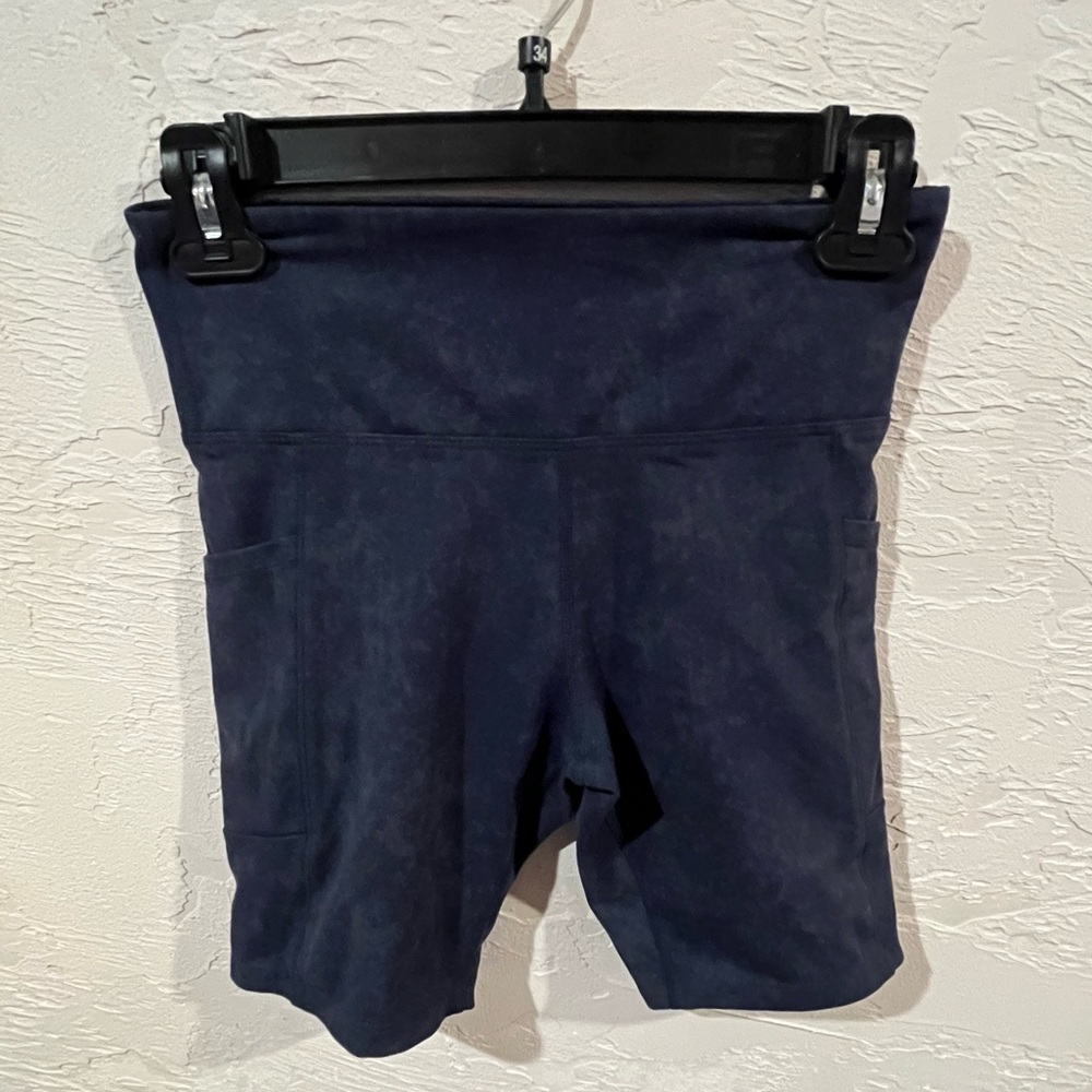 Women's Navy Blue and White Biker Shorts with Pockets XS